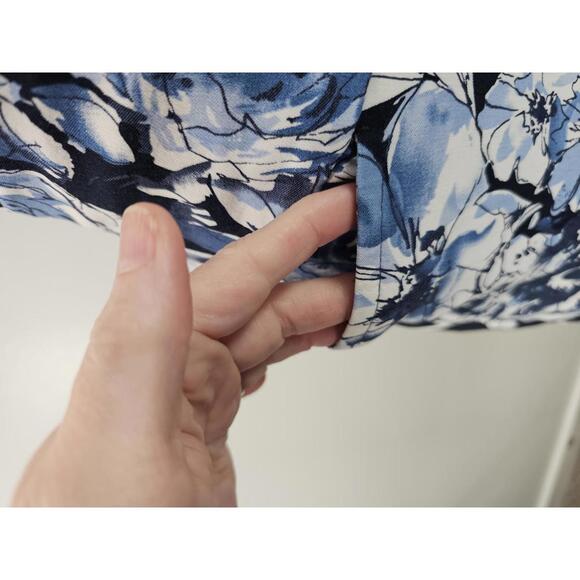 S.C. & Co. Skort with Pockets - Picture 6 of 13